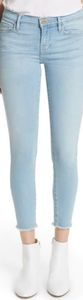 Frame Distressed Le Skinny de Jeanne Crop Jeans